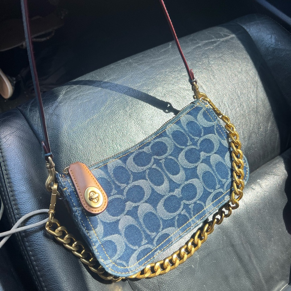 Blue Patterned Shoulder Bag with Gold Chain